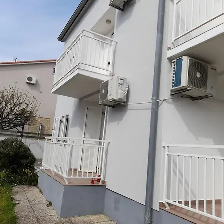 Apartman Fuer 4 Personen Ca 48 Qm In Njivice, Kvarner Bucht Krk *